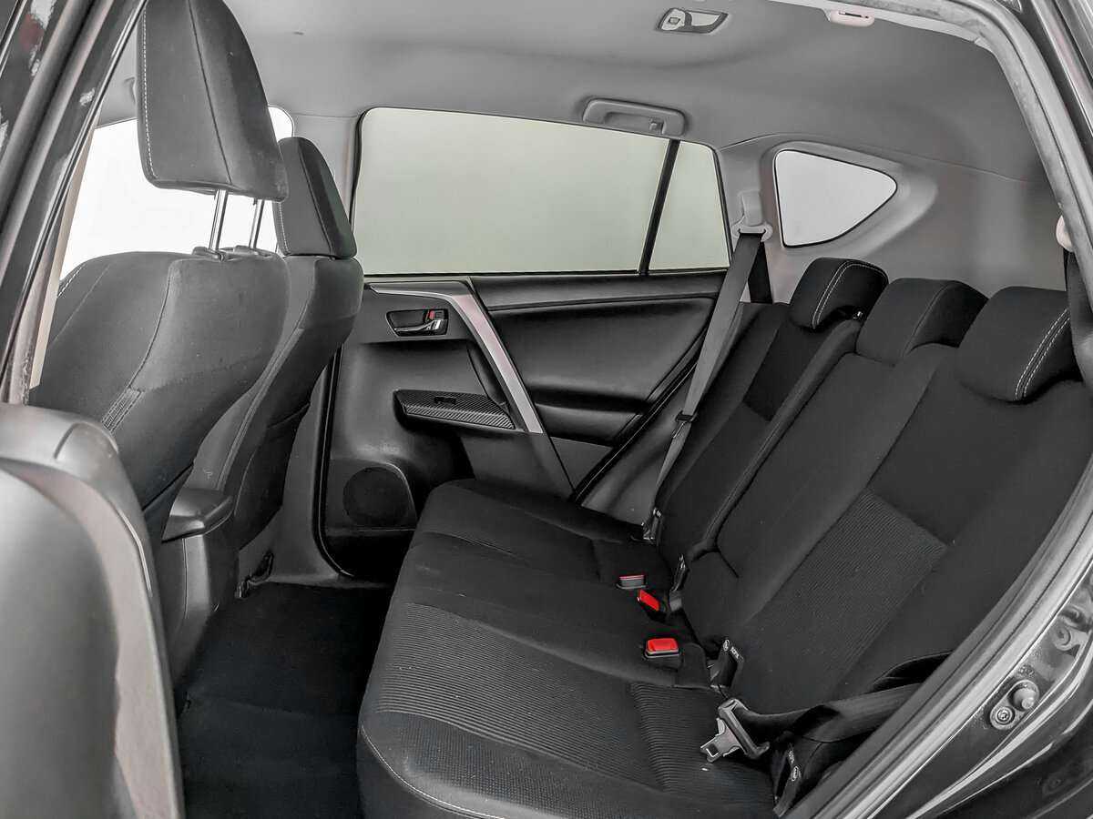 Toyota RAV4 2014 года с пробегом. Фото: #8