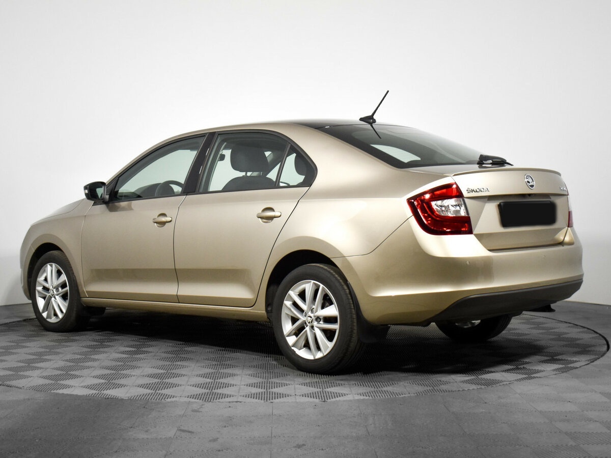 Skoda Rapid 2019 года с пробегом. Фото: #6