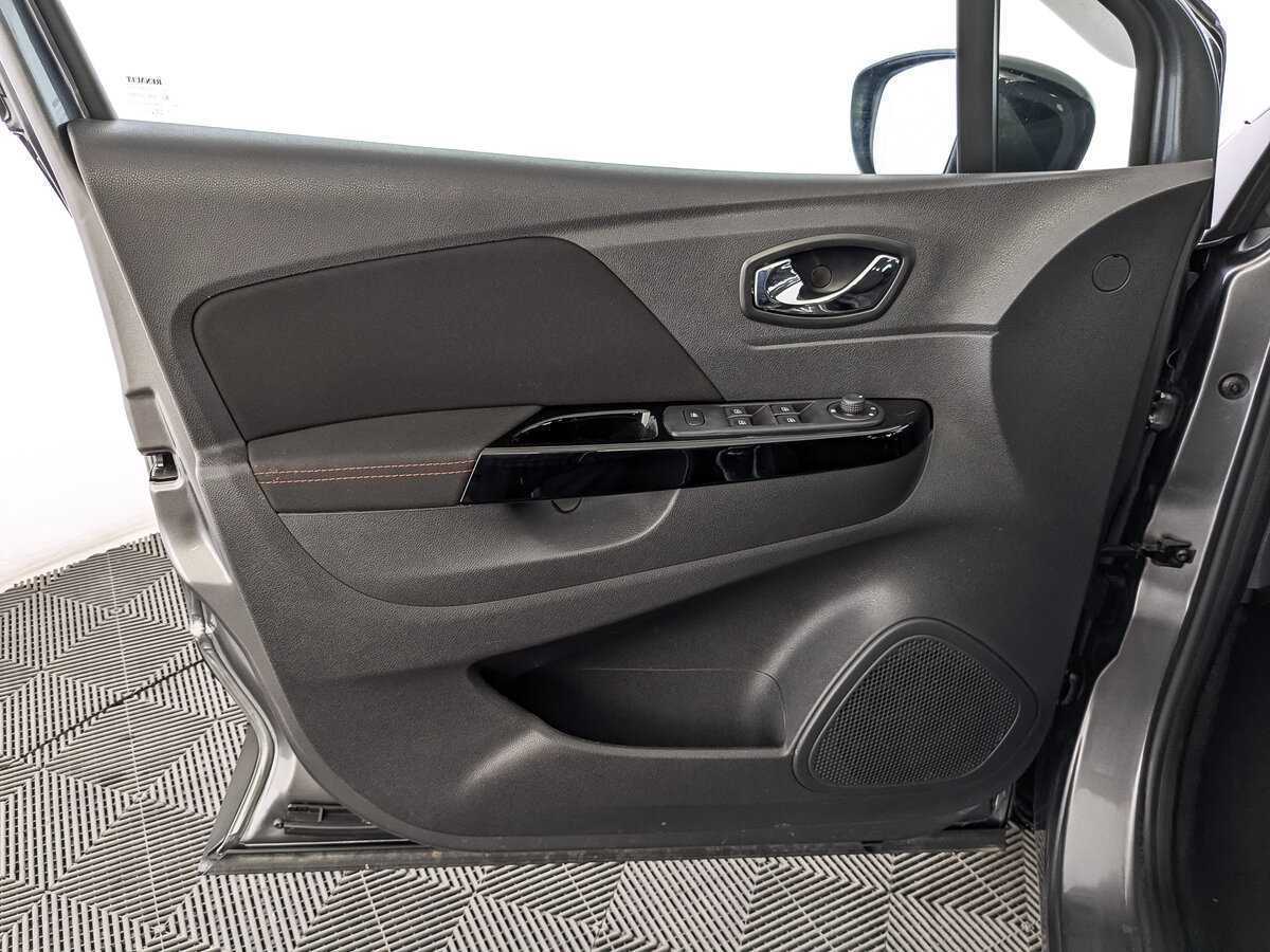 Renault Kaptur 2018 года с пробегом. Фото: #18