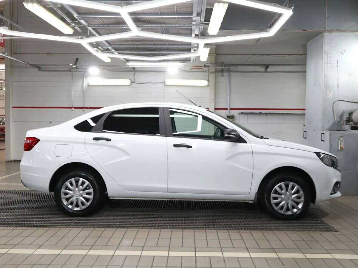 Lada (ВАЗ) Vesta 2021 года с пробегом. Фото: #3