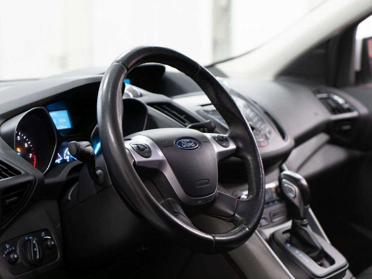 Ford Kuga 2014 года с пробегом. Фото: #4