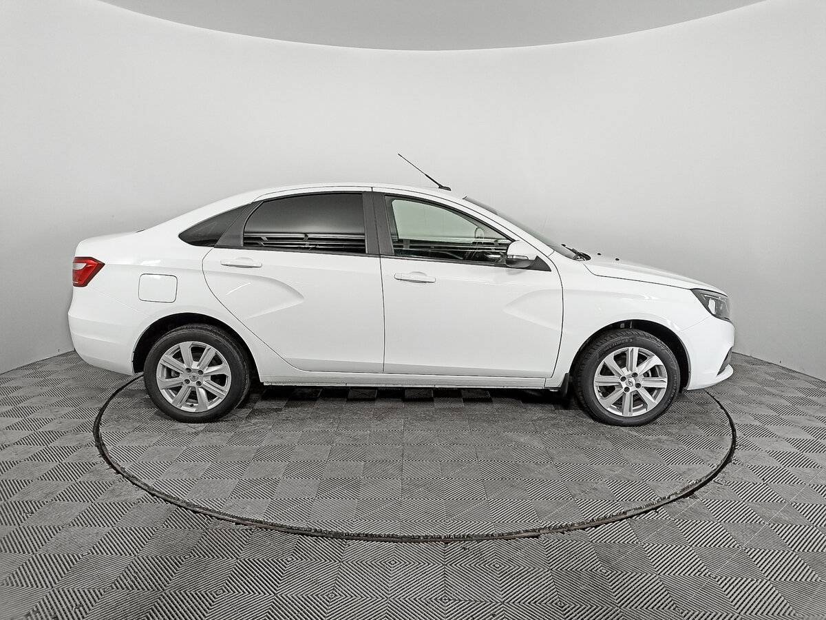 Lada (ВАЗ) Vesta 2021 года с пробегом. Фото: #3