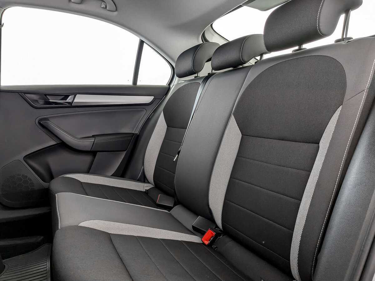 Skoda Rapid 2018 года с пробегом. Фото: #9