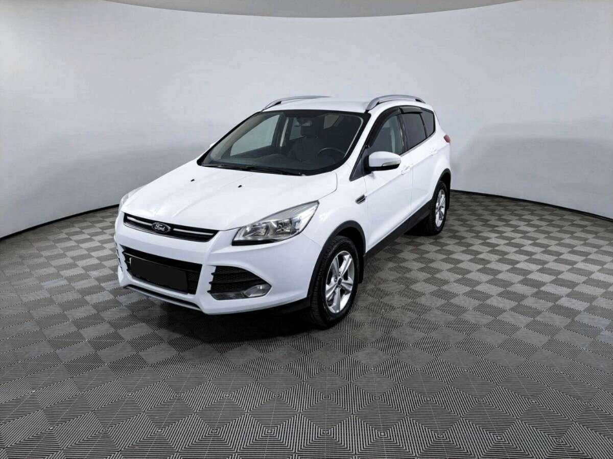 Ford Kuga 2015 года с пробегом. Посмотреть фото