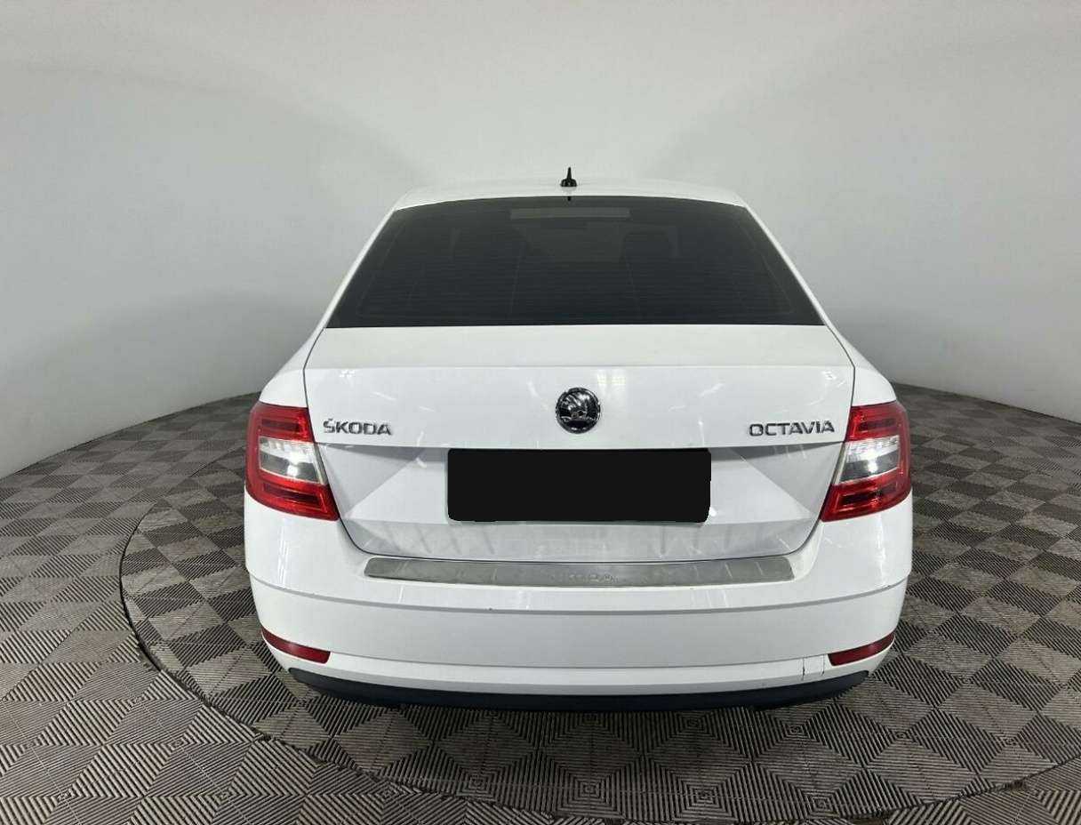 Skoda Octavia 2018 года с пробегом. Фото: #2
