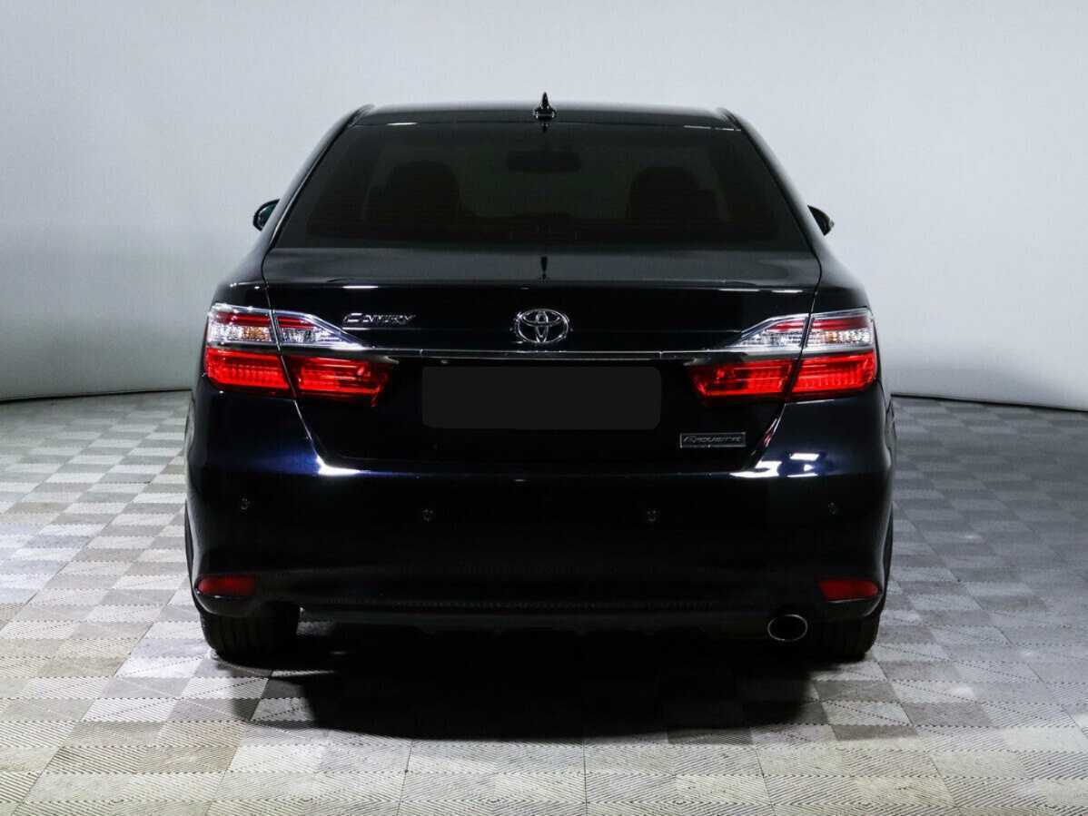 Toyota Camry 2018 года с пробегом. Фото: #4