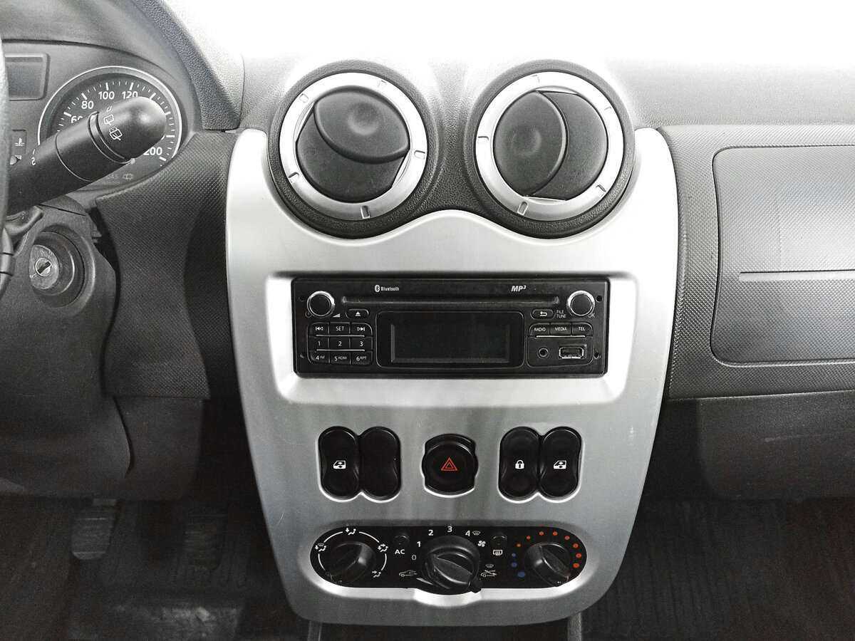 Renault Sandero 2013 года с пробегом. Фото: #14