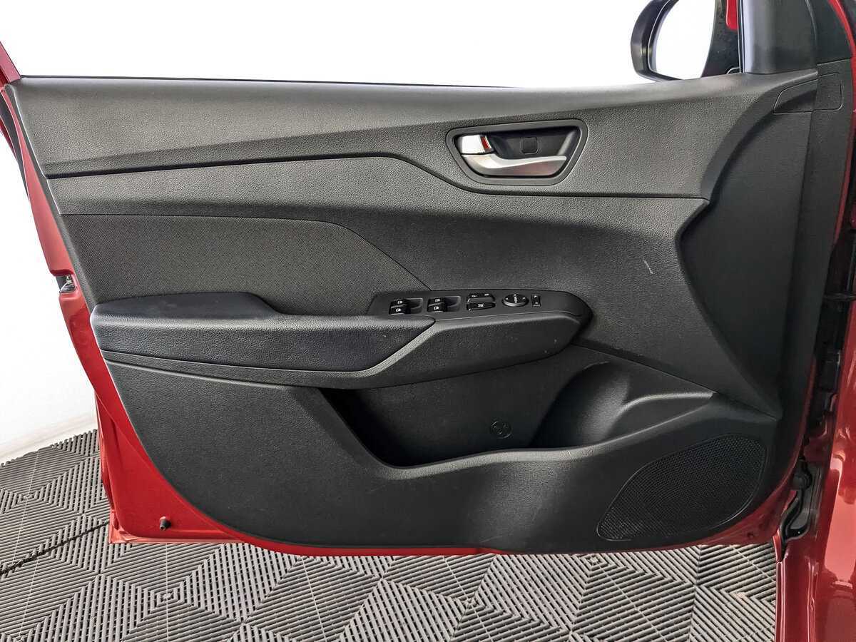 Hyundai Solaris 2021 года с пробегом. Фото: #18