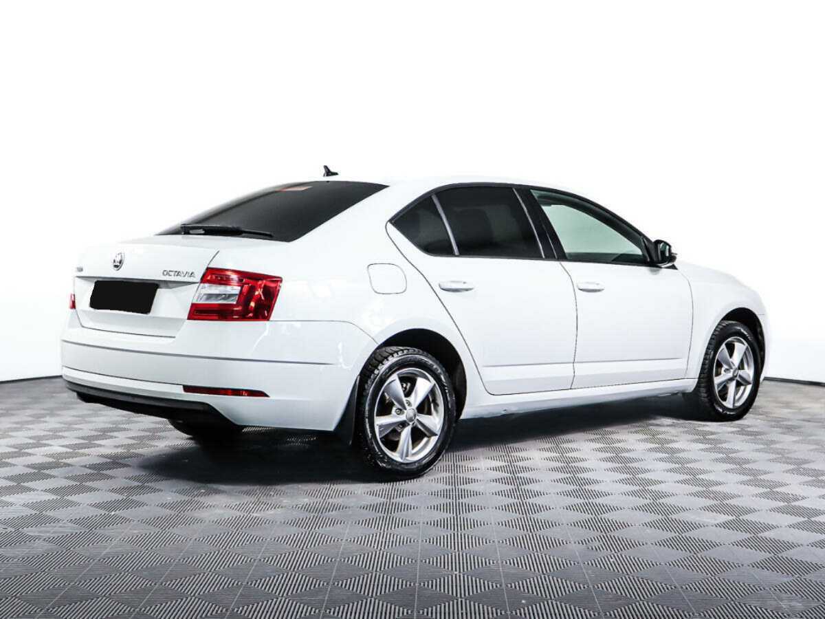 Skoda Octavia 2019 года с пробегом. Фото: #4