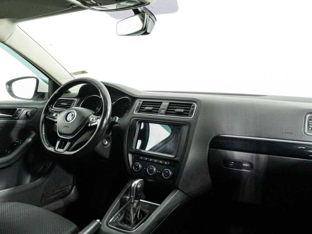 Volkswagen Jetta 2017 года с пробегом. Фото: #8