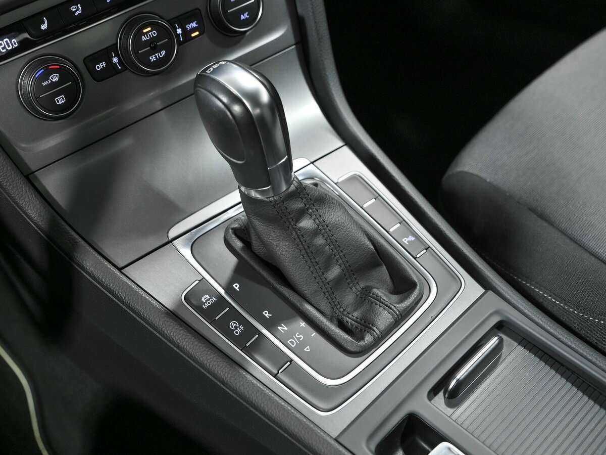 Volkswagen Golf 2013 года с пробегом. Фото: #10