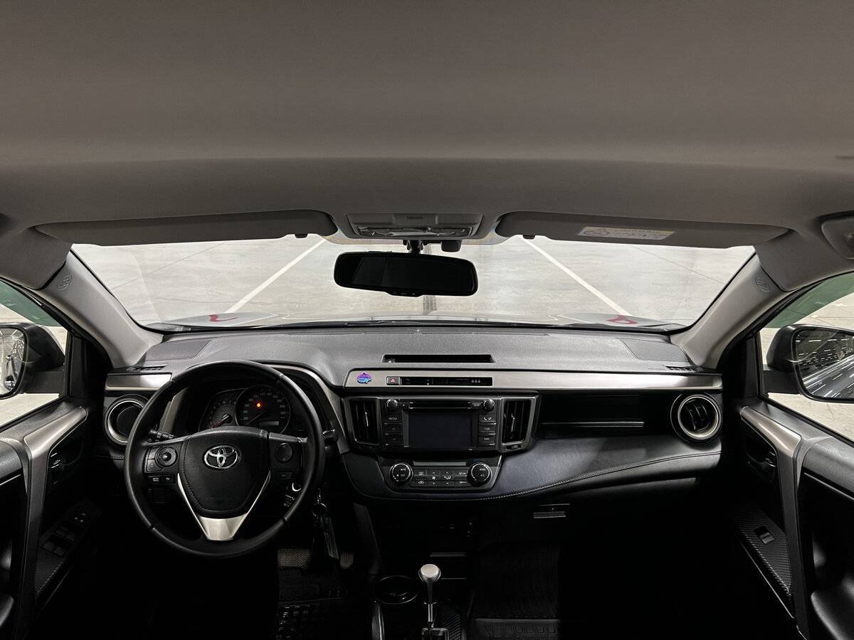 Toyota RAV4 2013 года с пробегом. Фото: #13