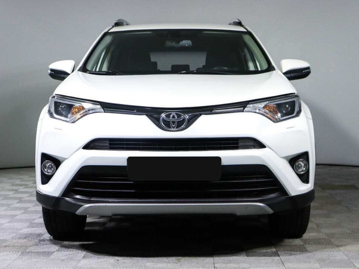 Toyota RAV4 2017 года с пробегом. Фото: #1