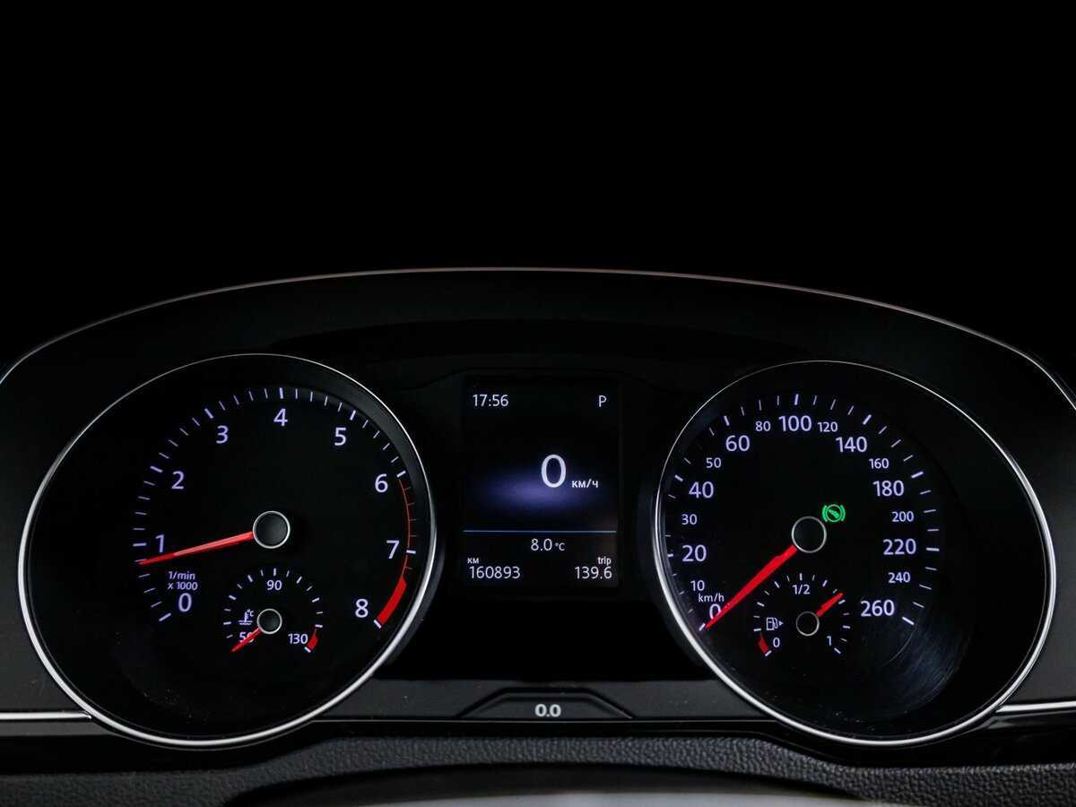 Volkswagen Passat 2018 года с пробегом. Фото: #22