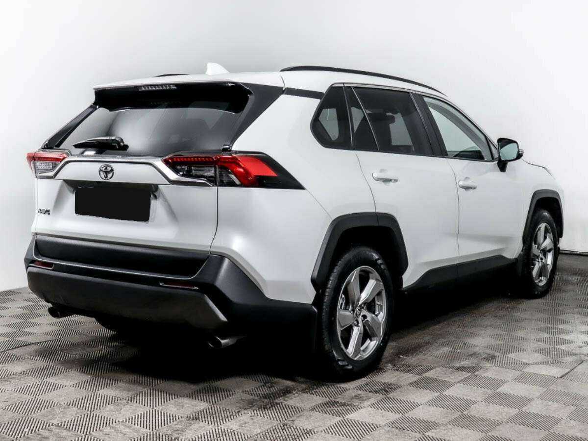 Toyota RAV4 2020 года с пробегом. Фото: #3