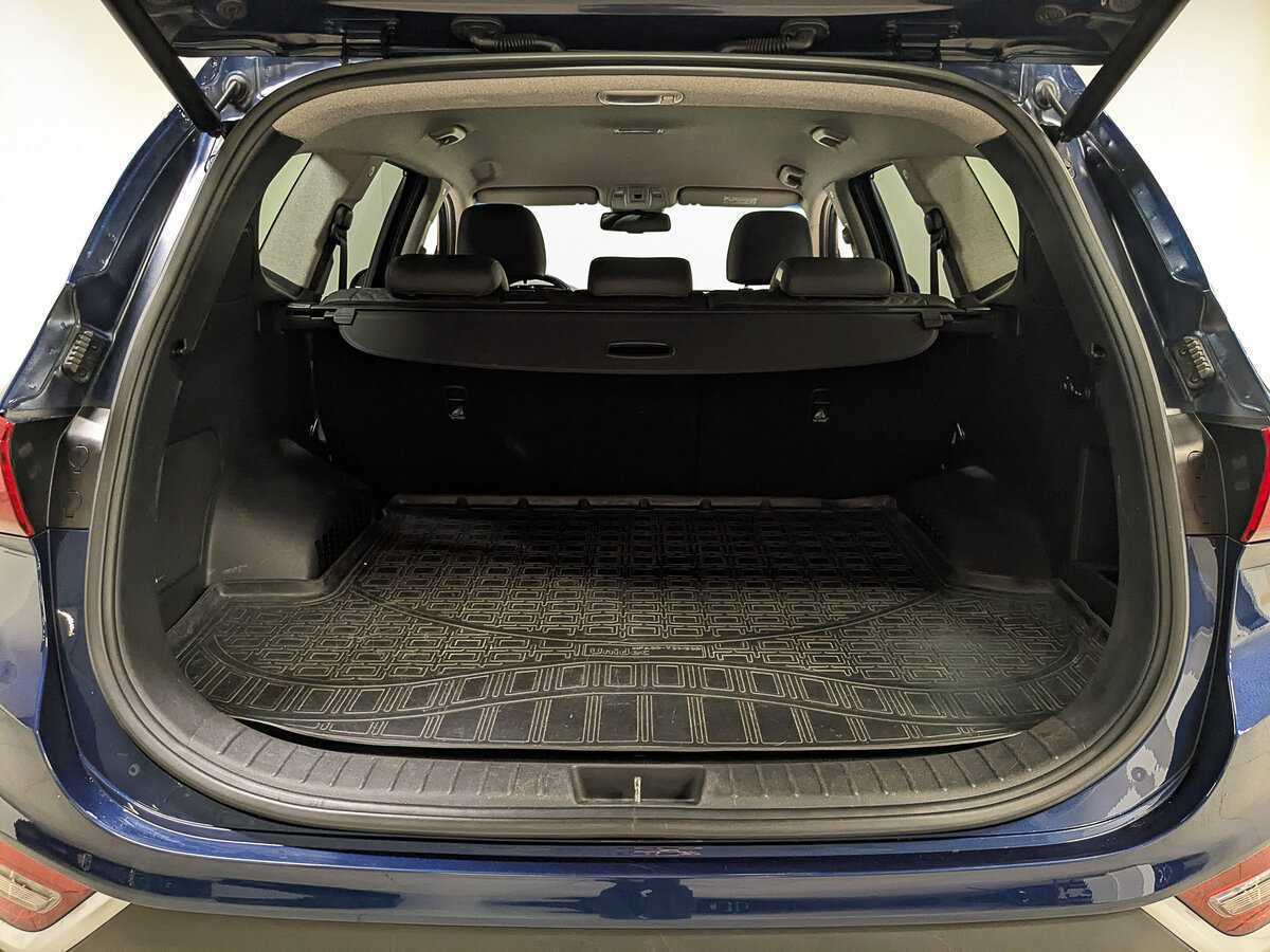 Hyundai Santa Fe 2018 года с пробегом. Фото: #9