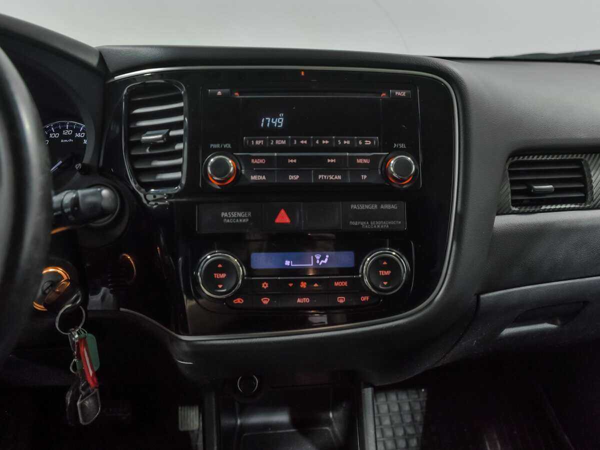 Mitsubishi Outlander 2013 года с пробегом. Фото: #9