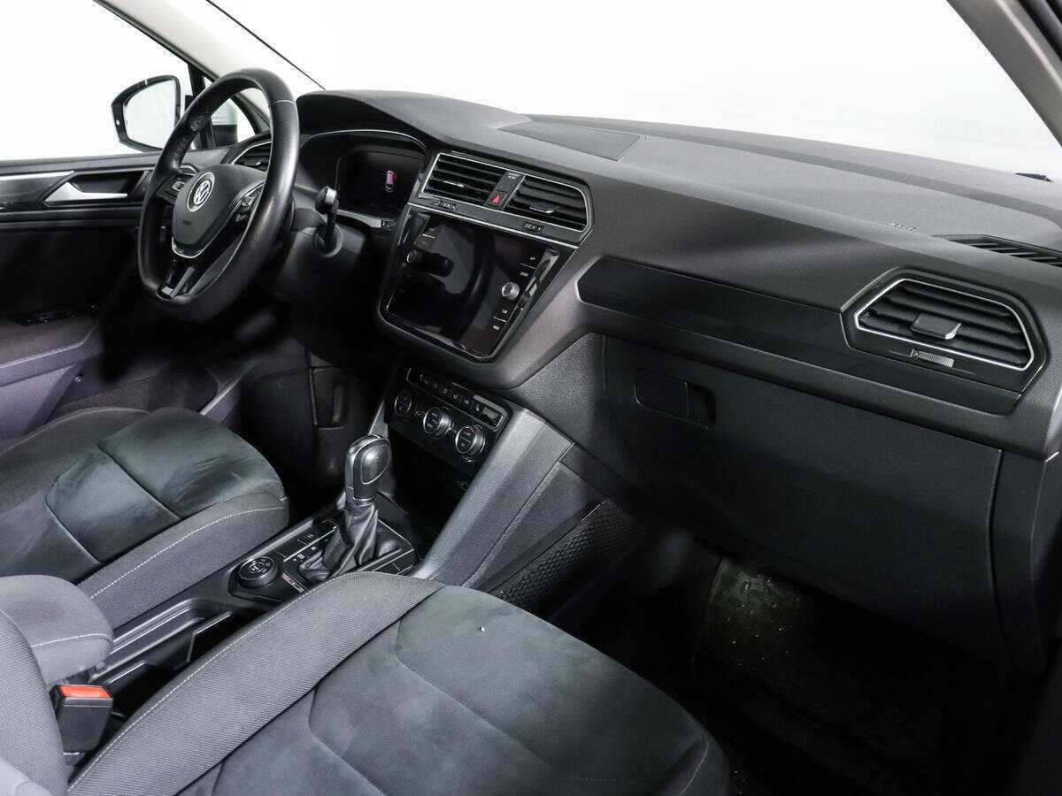 Volkswagen Tiguan 2018 года с пробегом. Фото: #8