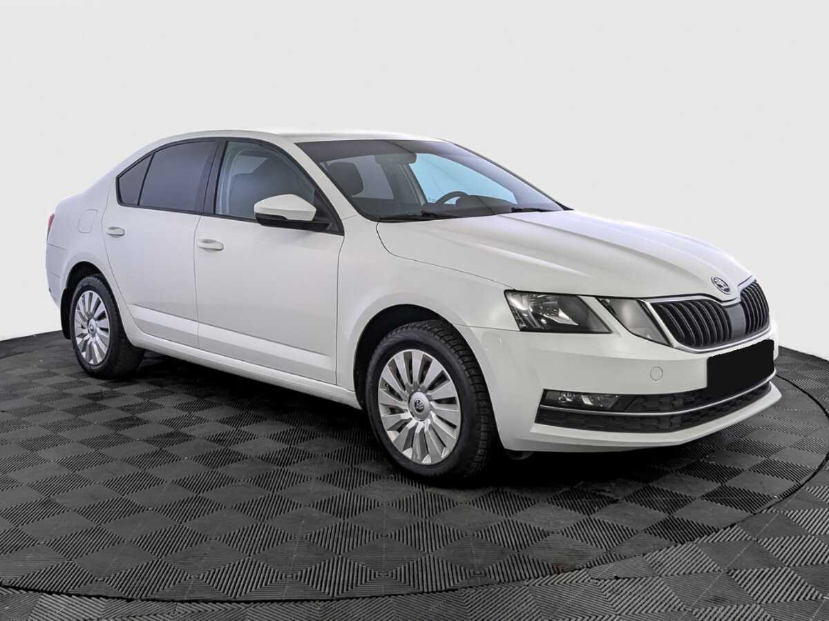 Skoda Octavia 2019 года с пробегом. Фото: #2