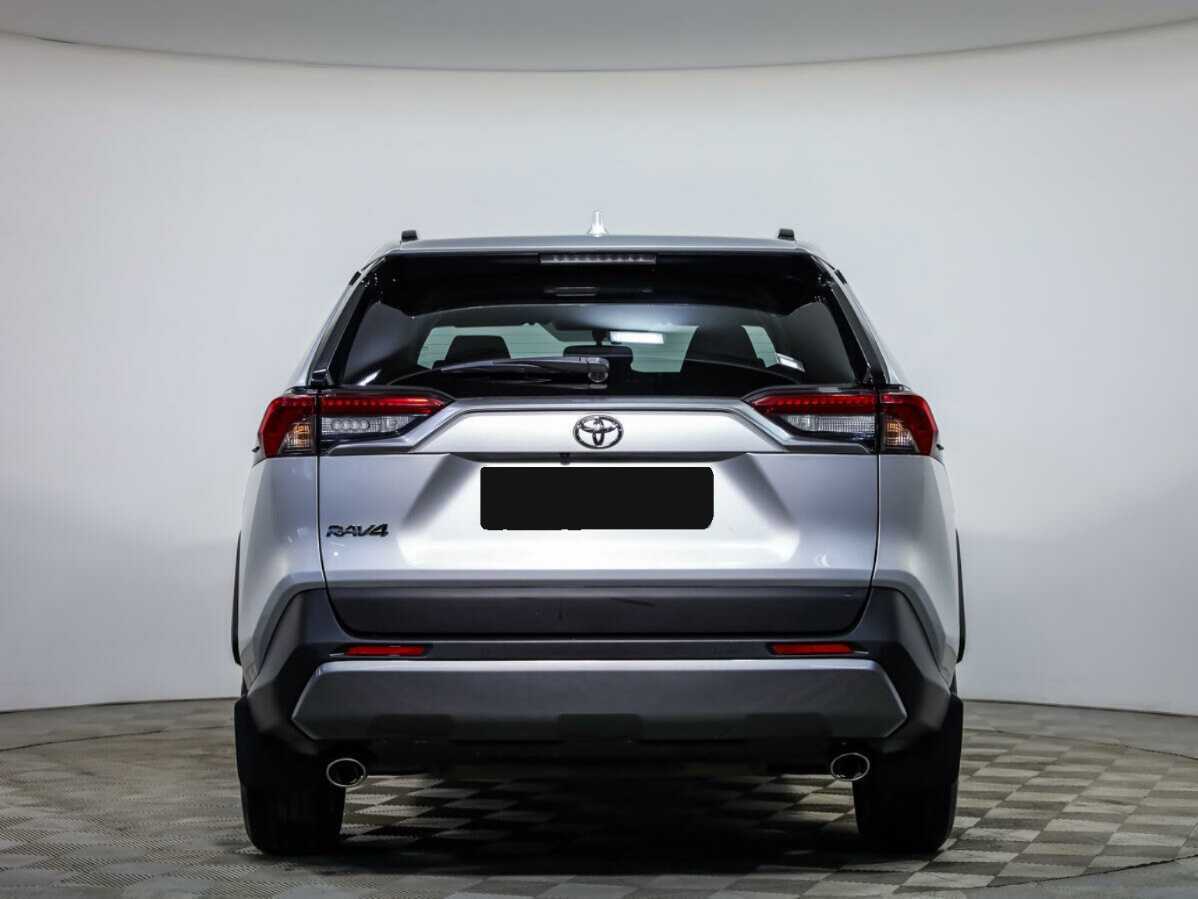 Toyota RAV4 2020 года с пробегом. Фото: #4