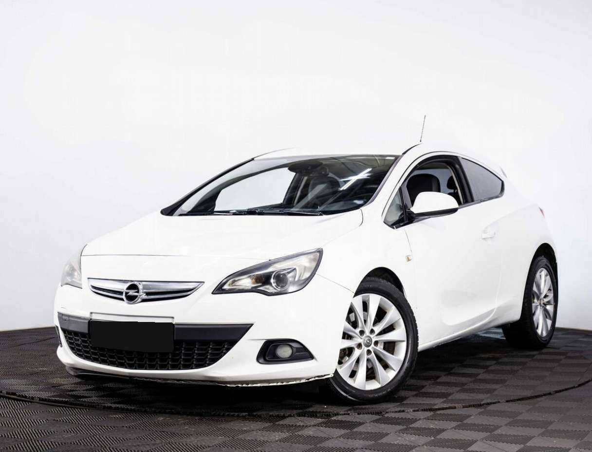 Opel Astra 2012 года с пробегом. Посмотреть фото