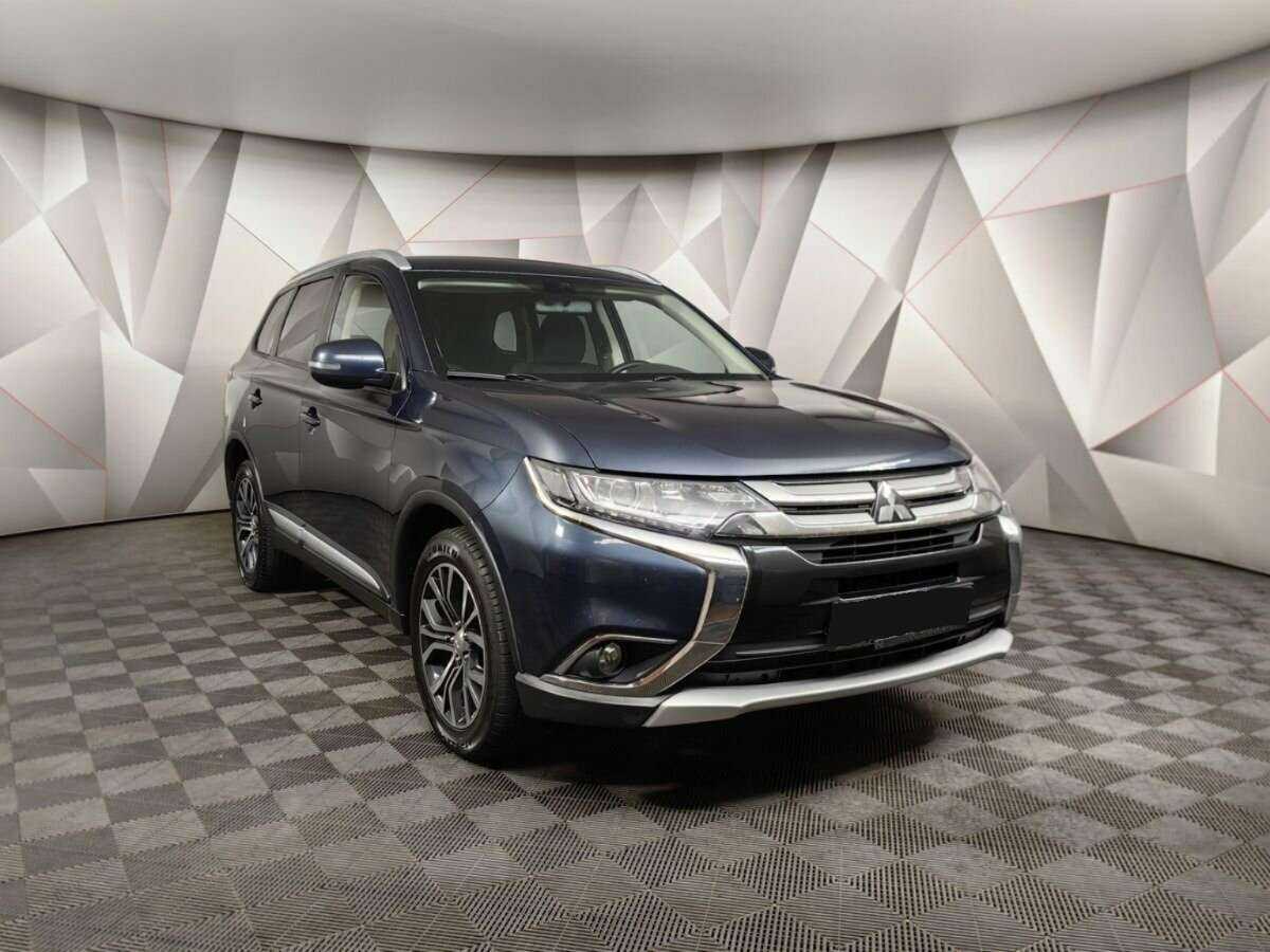 Mitsubishi Outlander 2018 года с пробегом. Фото: #2