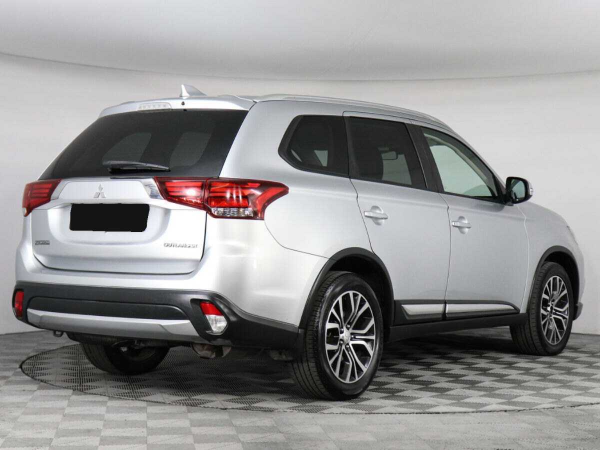 Mitsubishi Outlander 2017 года с пробегом. Фото: #4