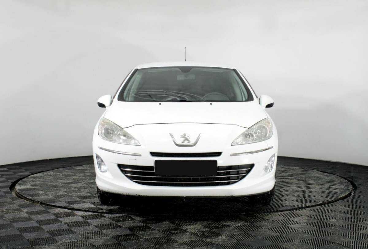 Peugeot 408 2014 года с пробегом. Фото: #1