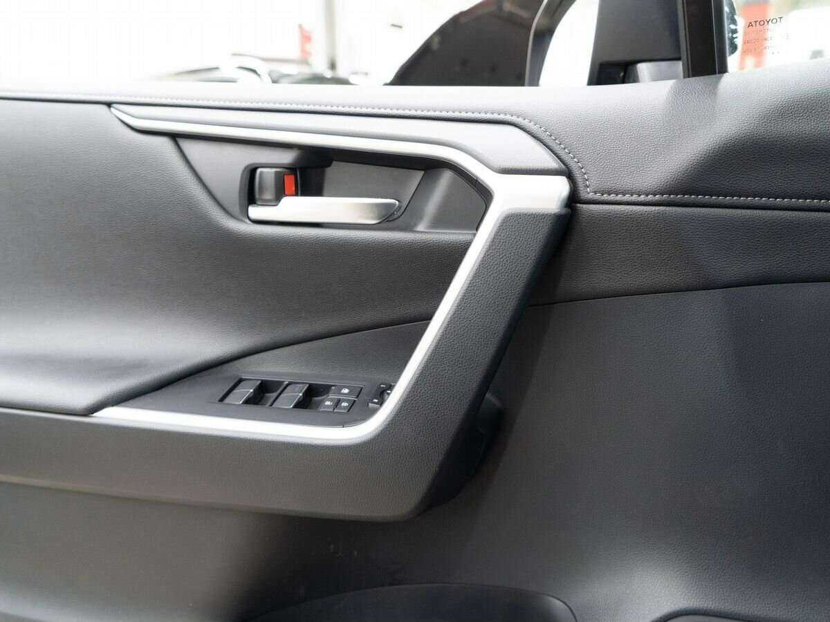Toyota RAV4 2019 года с пробегом. Фото: #15