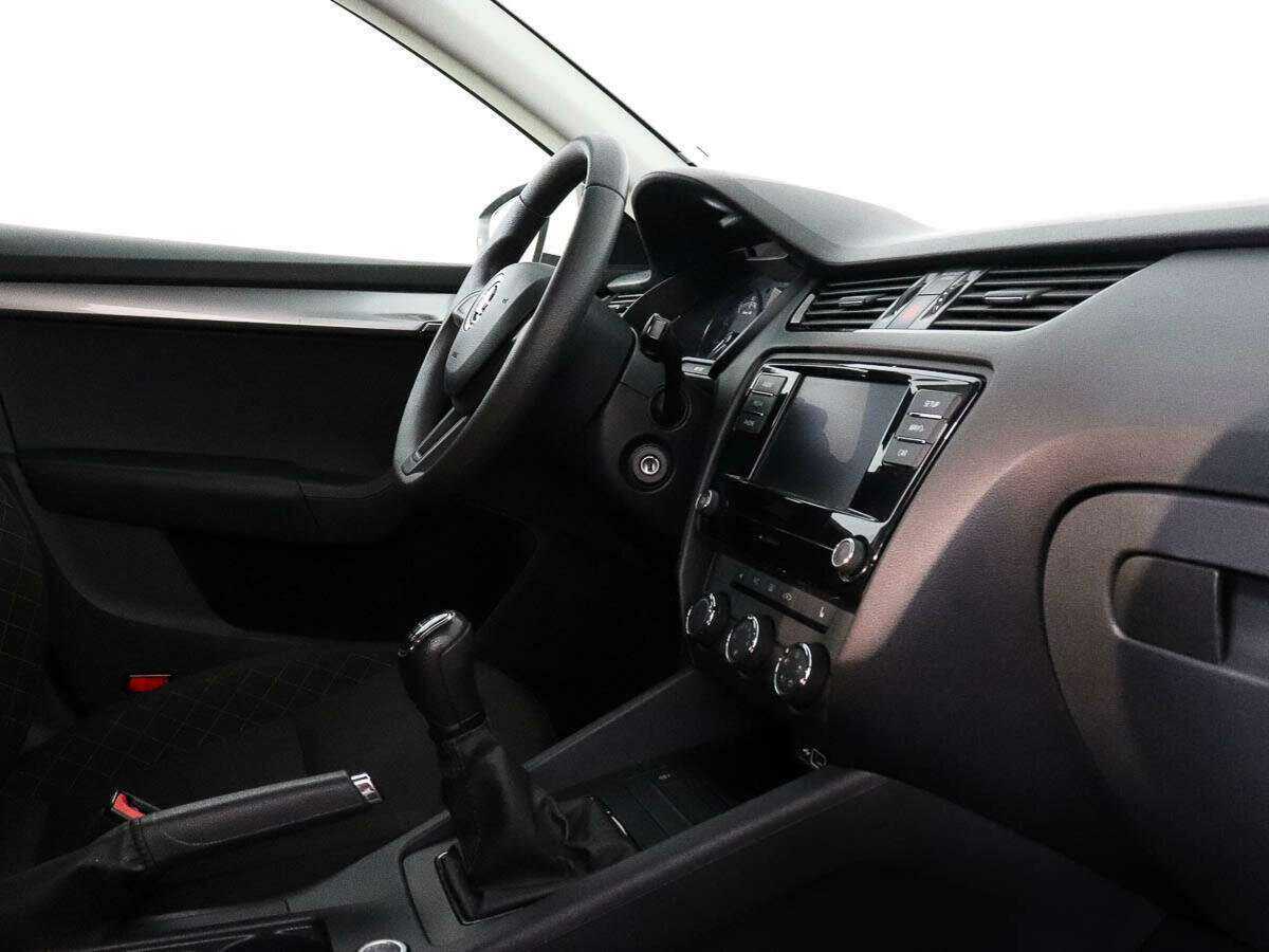 Skoda Octavia 2018 года с пробегом. Фото: #5