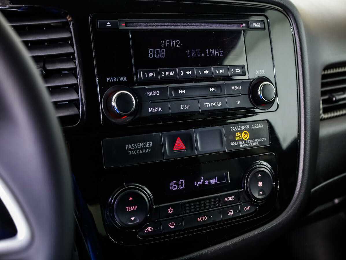 Mitsubishi Outlander 2015 года с пробегом. Фото: #11