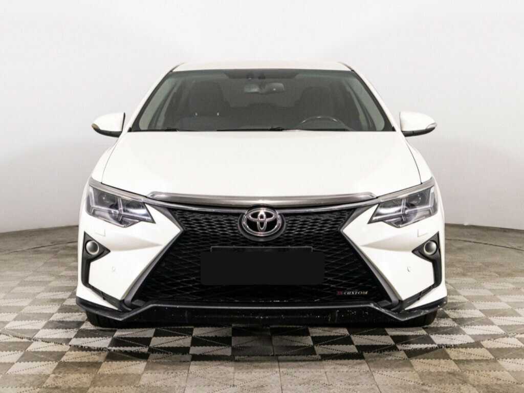 Toyota Camry 2018 года с пробегом. Фото: #1