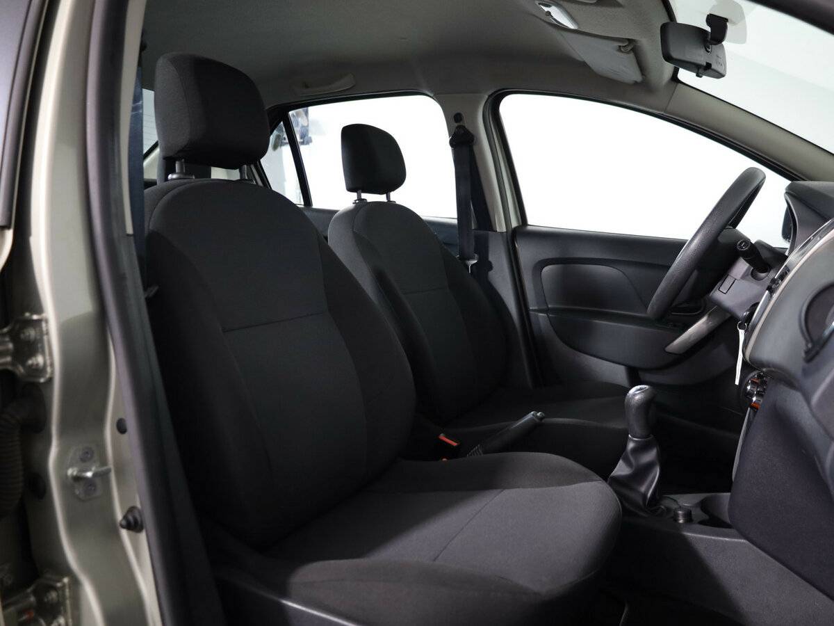 Renault Logan 2015 года с пробегом. Фото: #11