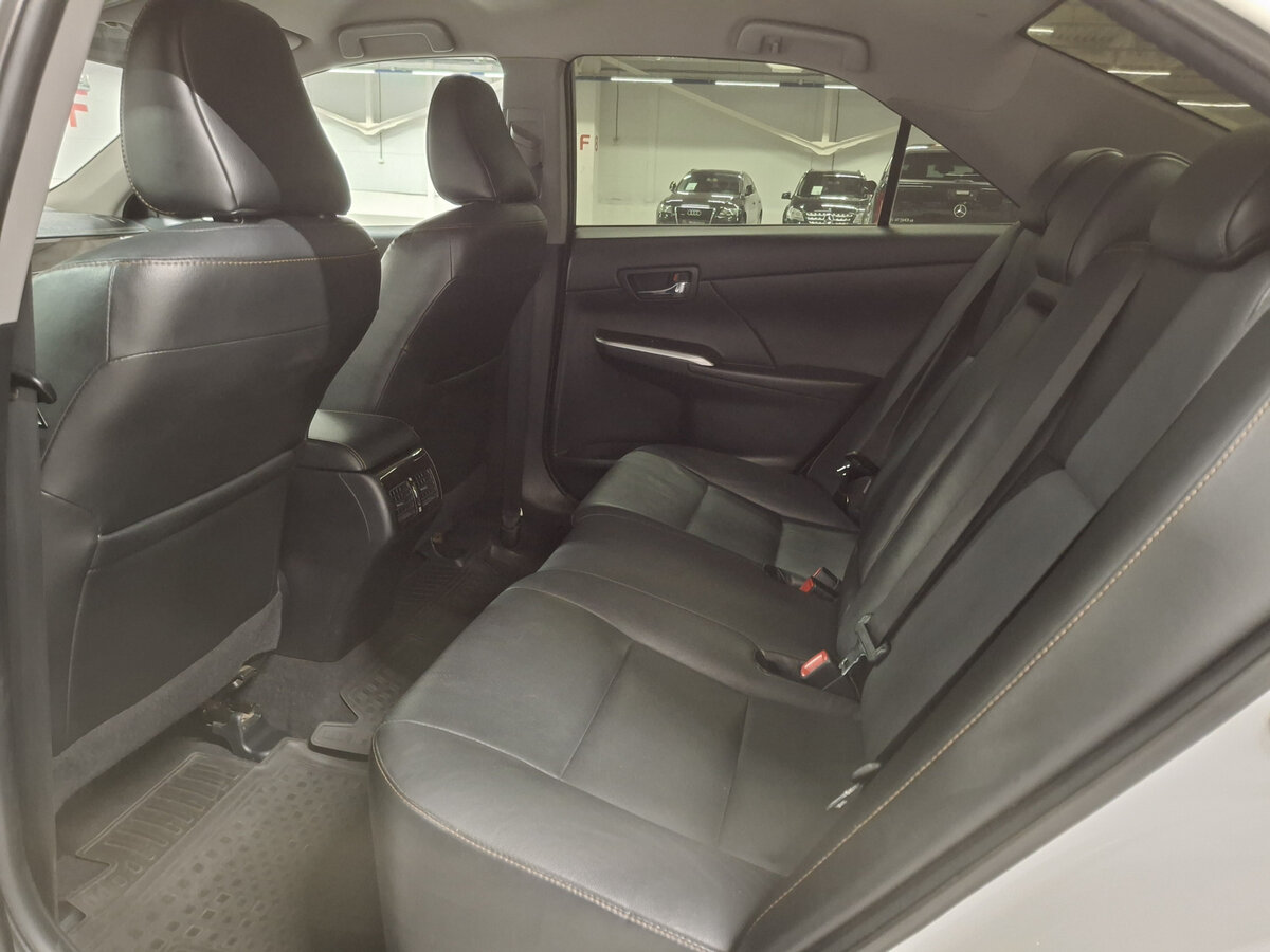 Toyota Camry 2015 года с пробегом. Фото: #11