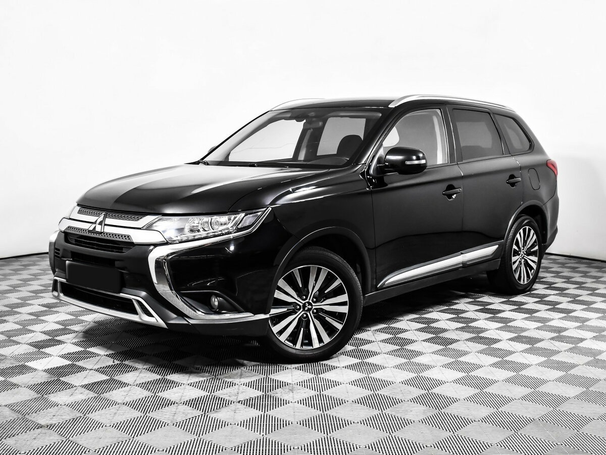 Mitsubishi Outlander 2018 года с пробегом. Посмотреть фото