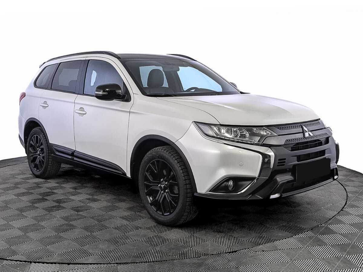 Mitsubishi Outlander 2022 года с пробегом. Фото: #2