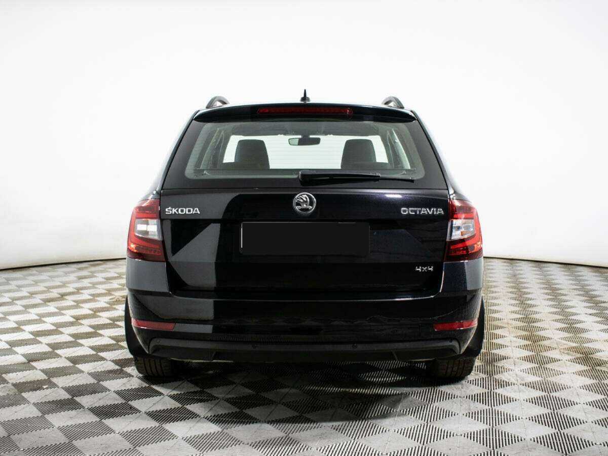 Skoda Octavia 2018 года с пробегом. Фото: #5