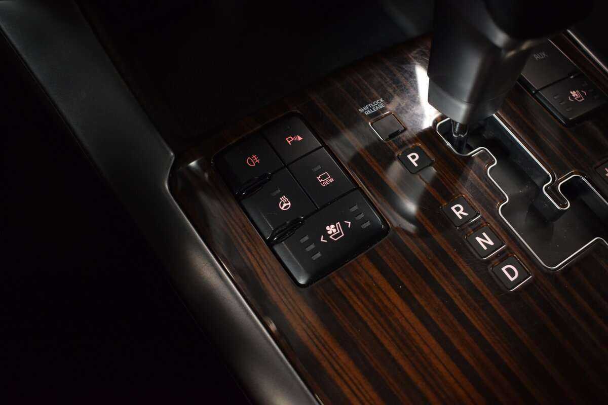 Kia Mohave 2018 года с пробегом. Фото: #29