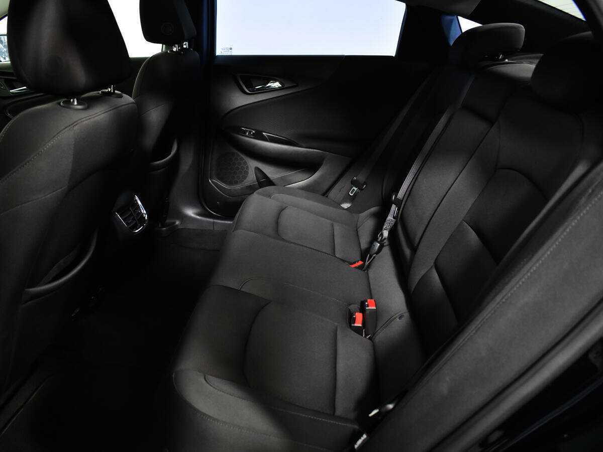 Chevrolet Malibu 2017 года с пробегом. Фото: #7