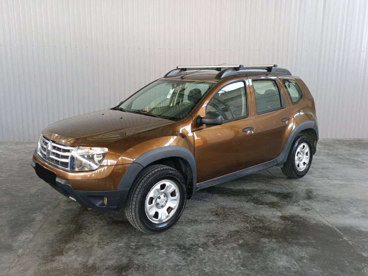 Renault Duster 2012 года с пробегом. Посмотреть фото
