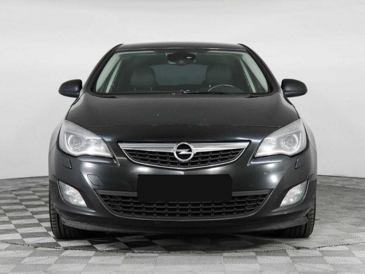 Opel Astra 2012 года с пробегом. Фото: #1