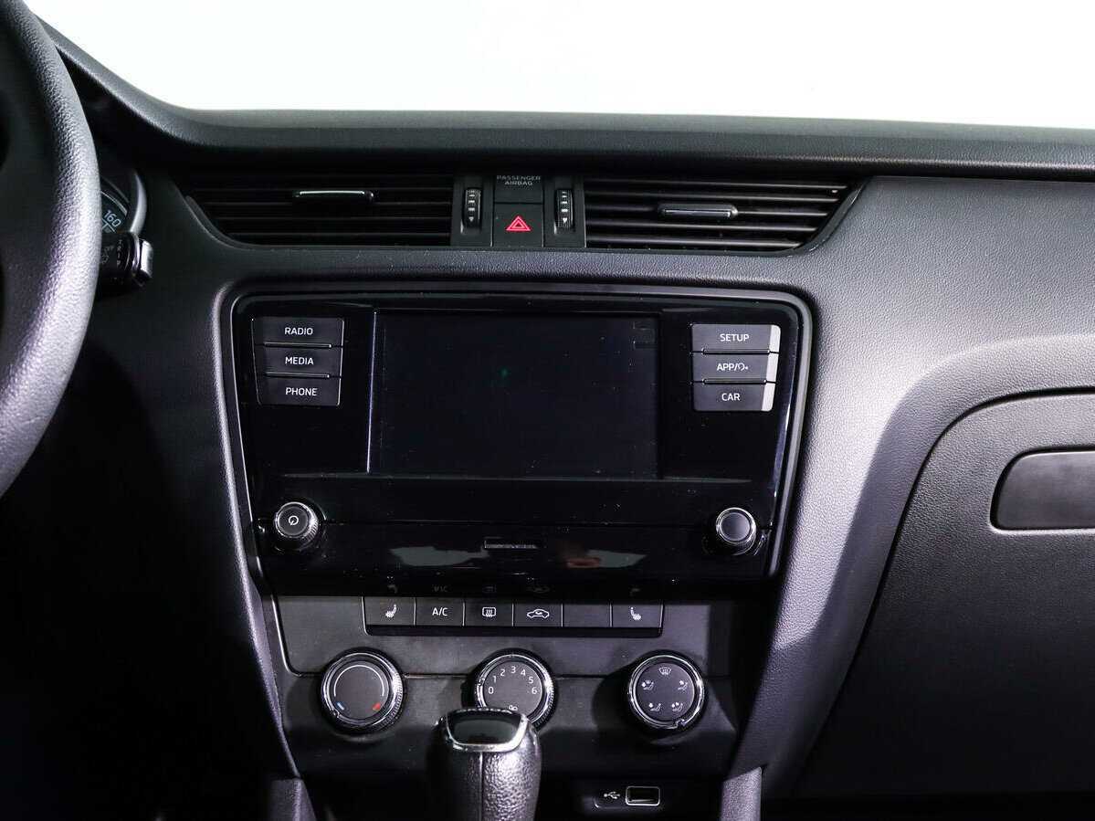 Skoda Octavia 2019 года с пробегом. Фото: #10