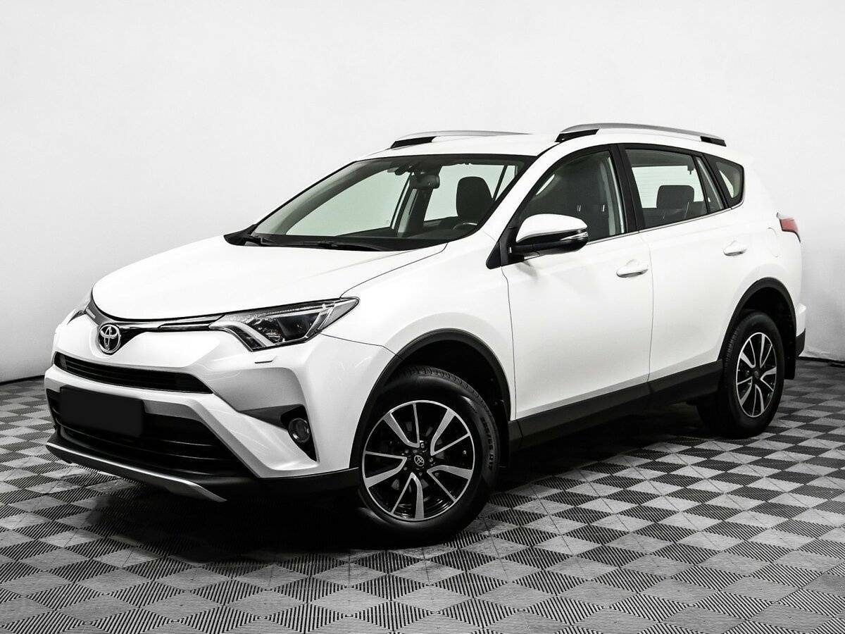 Toyota RAV4 2017 года с пробегом. Фото: #0