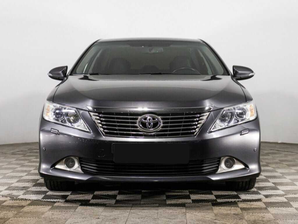 Toyota Camry 2012 года с пробегом. Фото: #1