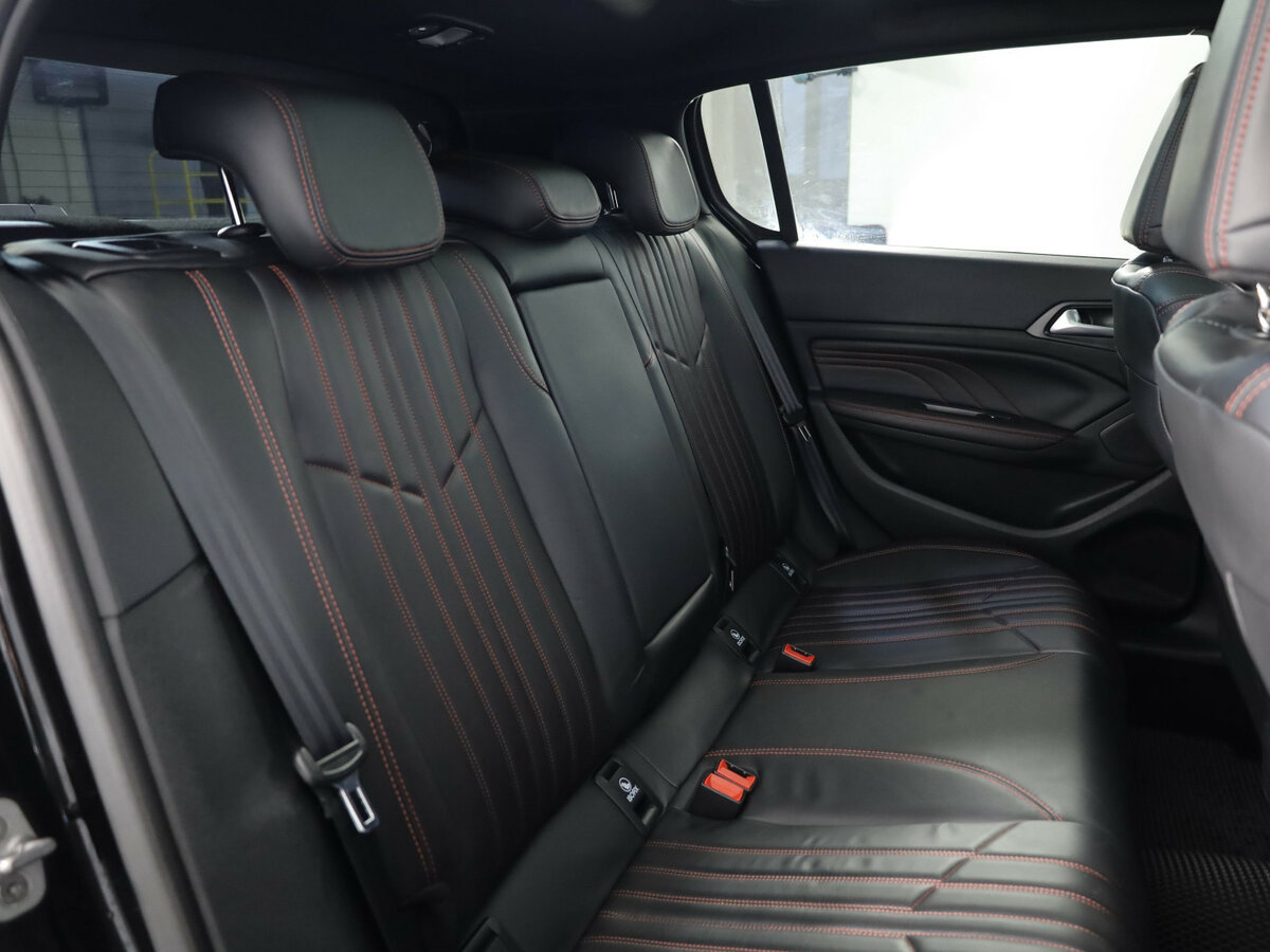 Peugeot 308 2019 года с пробегом. Фото: #20