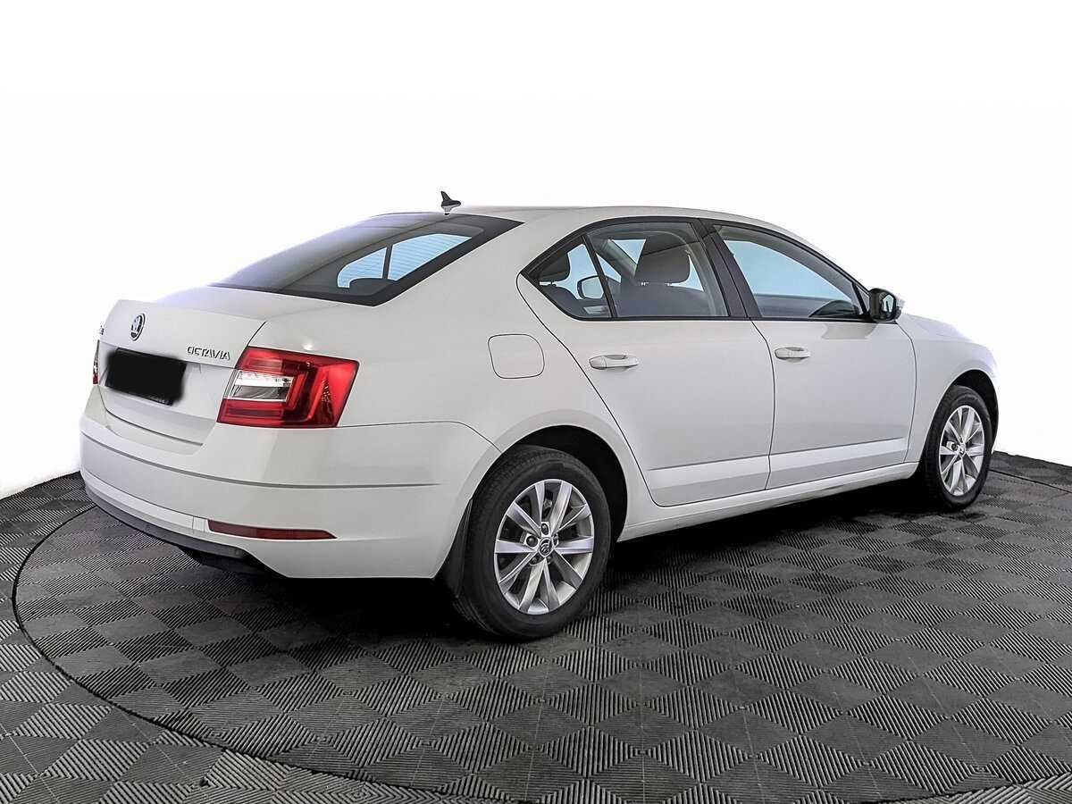 Skoda Octavia 2019 года с пробегом. Фото: #4