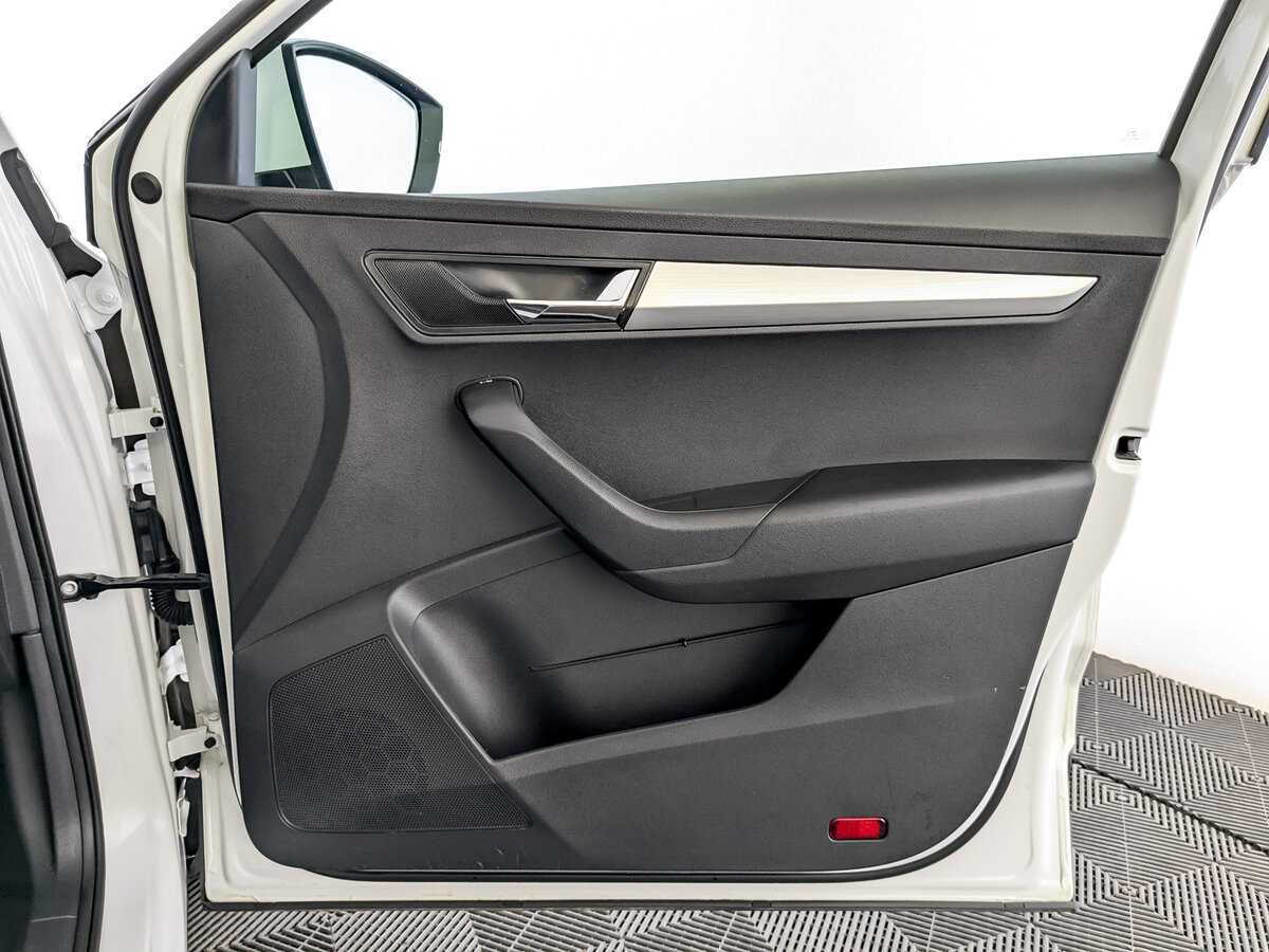 Skoda Karoq 2021 года с пробегом. Фото: #23