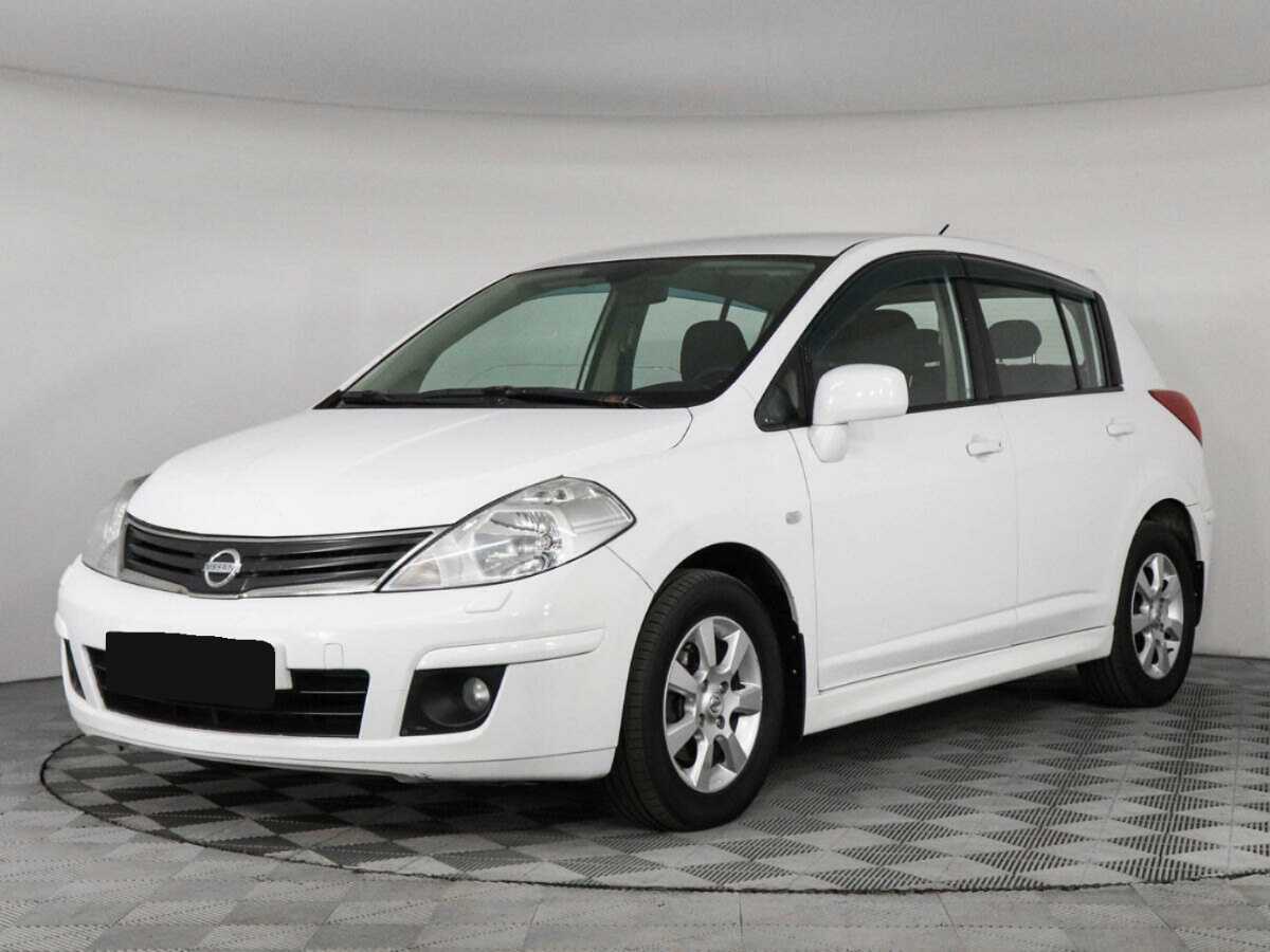 Nissan Tiida 2013 года с пробегом. Посмотреть фото