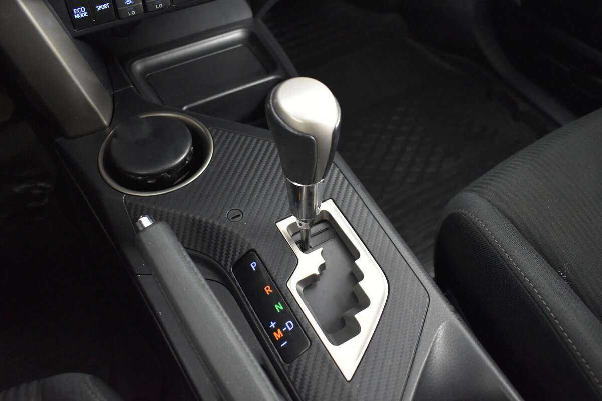 Toyota RAV4 2013 года с пробегом. Фото: #13