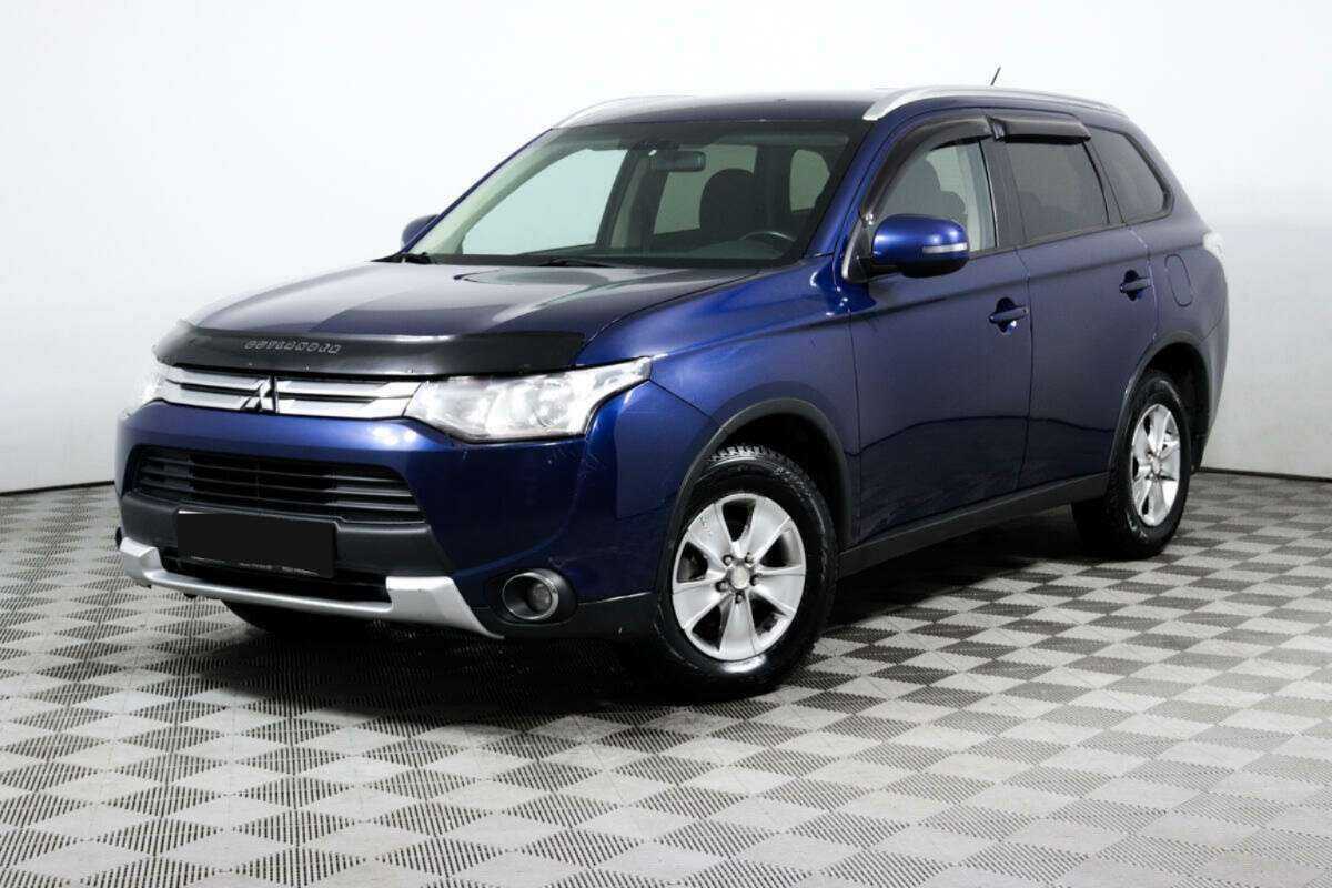 Mitsubishi Outlander 2014 года с пробегом. Посмотреть фото